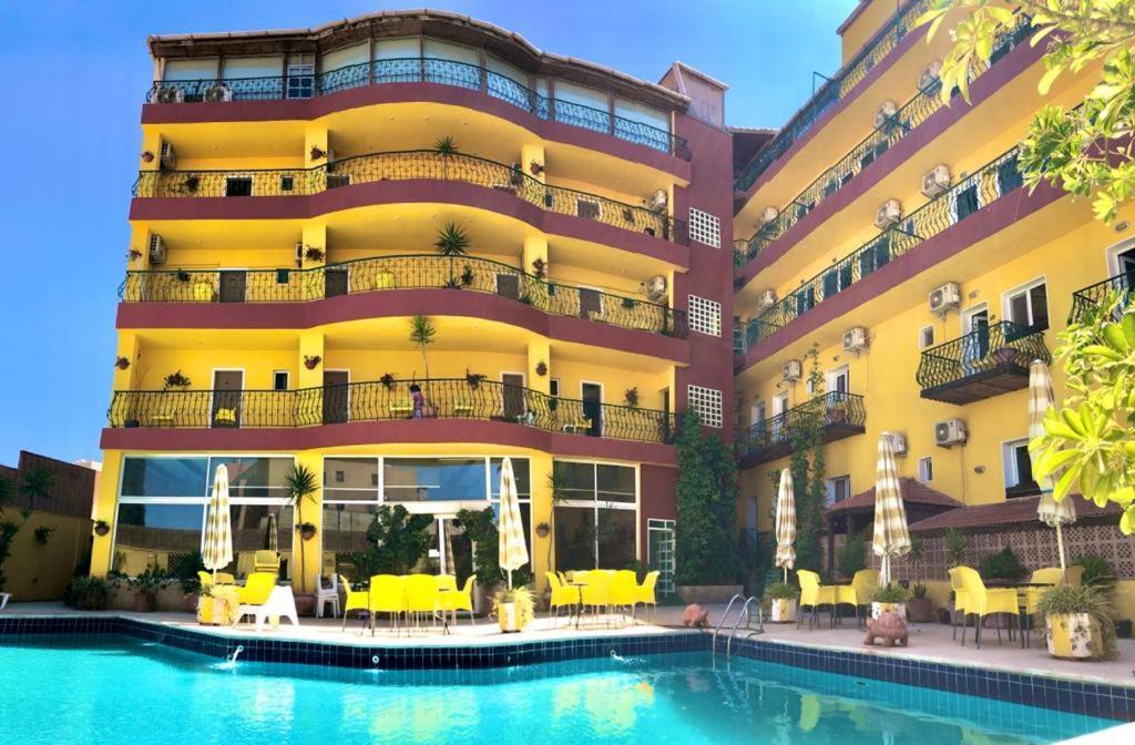 Mariam Hotel 마다바 외부 사진