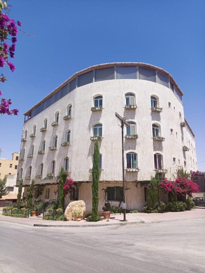 Mariam Hotel 마다바 외부 사진