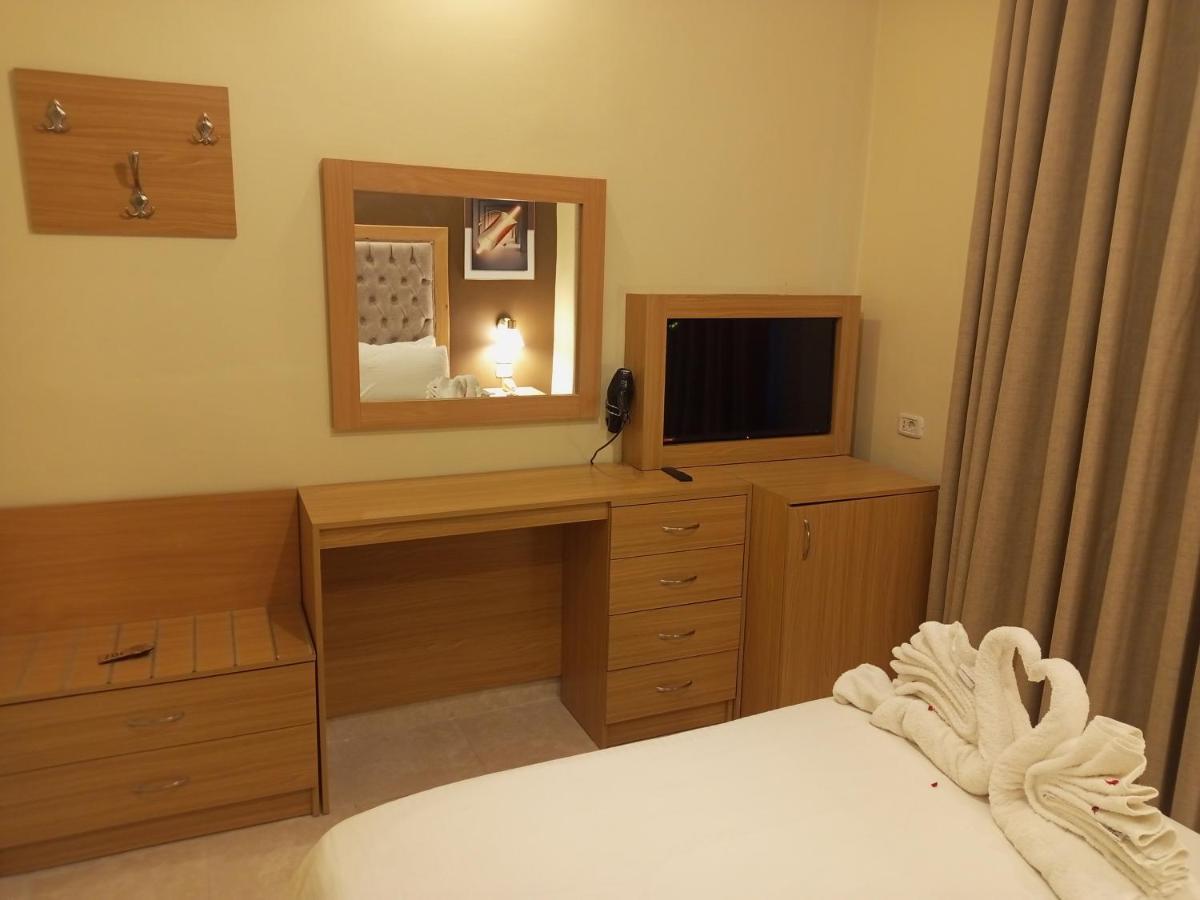Mariam Hotel 마다바 외부 사진