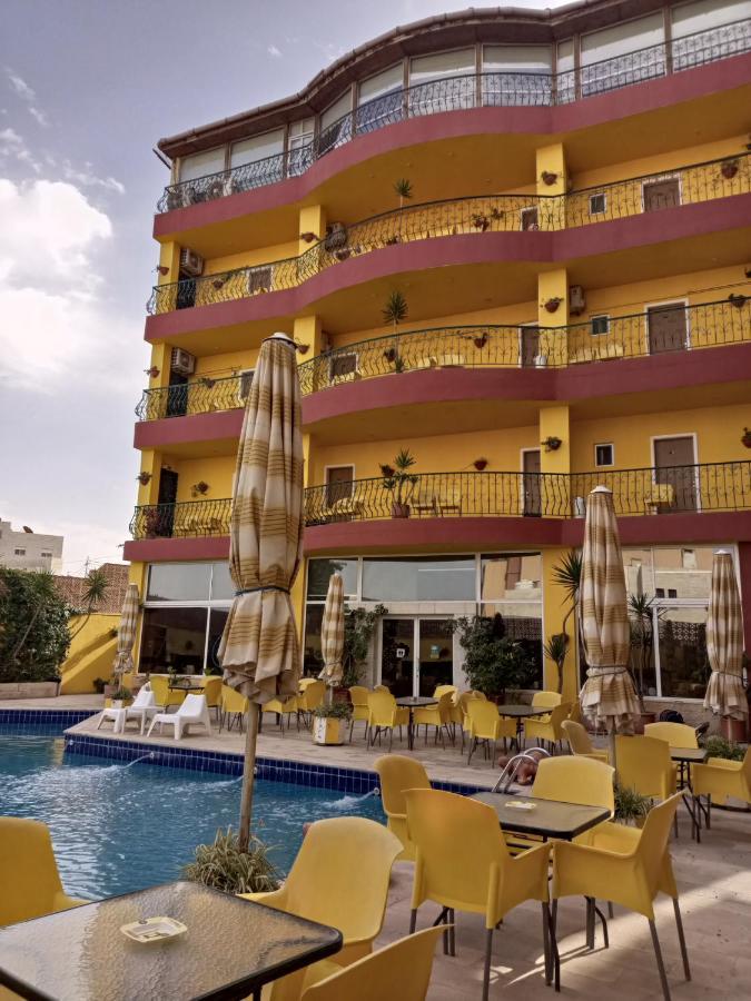 Mariam Hotel 마다바 외부 사진