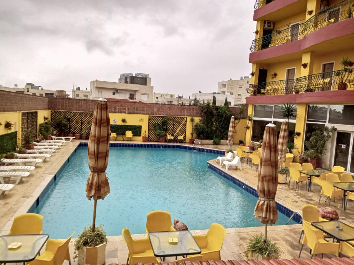 Mariam Hotel 마다바 외부 사진