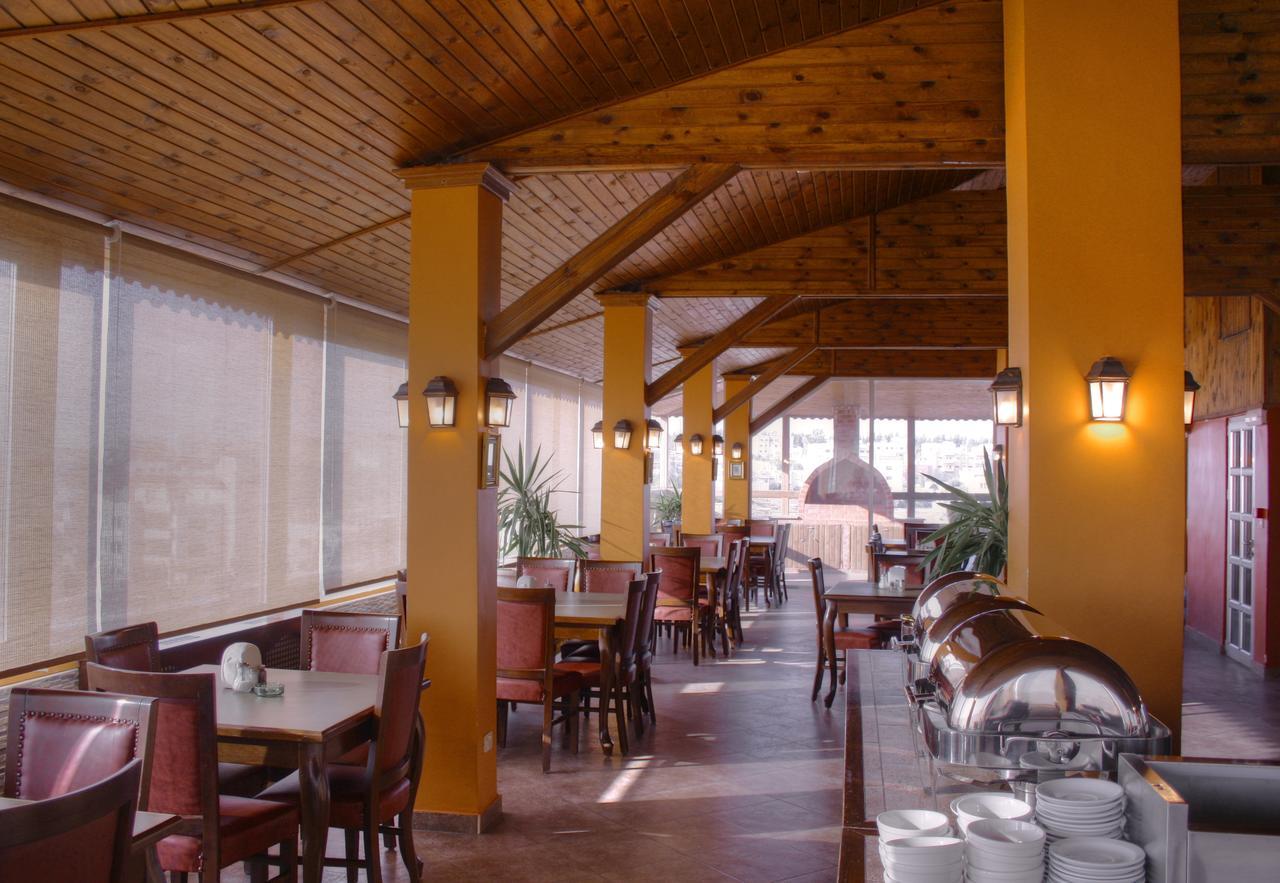 Mariam Hotel 마다바 외부 사진