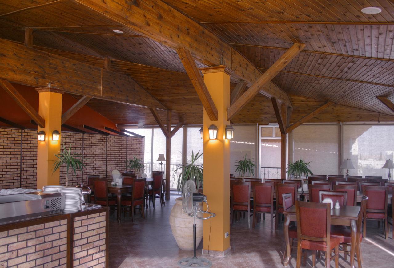 Mariam Hotel 마다바 외부 사진