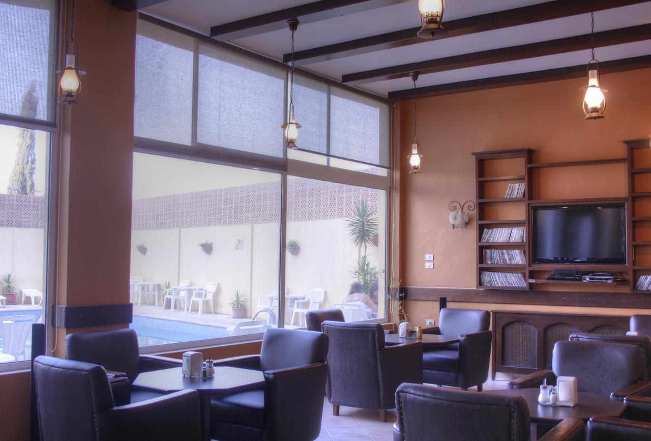 Mariam Hotel 마다바 외부 사진